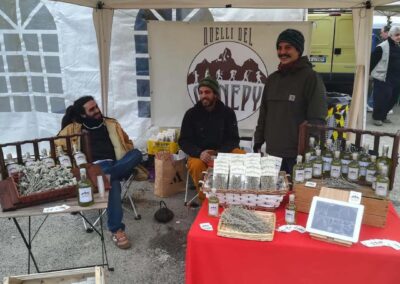 quelli del genepy eventi bottiglie genepy achillea serpoul erbe natura